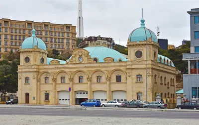 В оползневой зоне в Баку произошло обрушение