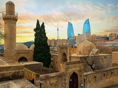 Первая фотография Баку называлась «Бакинский образ жизни»: галерея самых  старых снимков города, сделанных лейтенантом Ульским | Визит в Азербайджан ( Баку) | Дзен