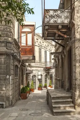 Первая фотография Баку называлась «Бакинский образ жизни»: галерея самых  старых снимков города, сделанных лейтенантом Ульским | Визит в Азербайджан ( Баку) | Дзен
