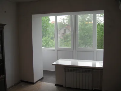 Простой способ увеличение жилого пространства в квартире: объединения  комнаты и балкона
