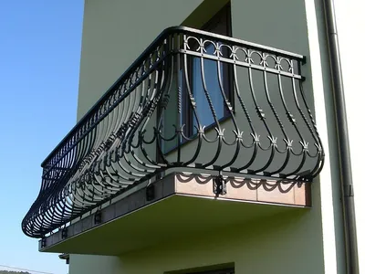 Металлические ограждения для балкона и лоджии в Москве
