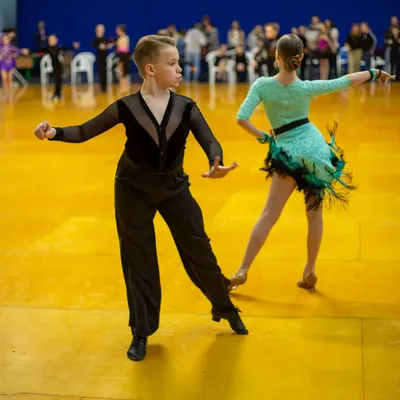 Современные Бальные танцы - Семейный центр развития Uniclub