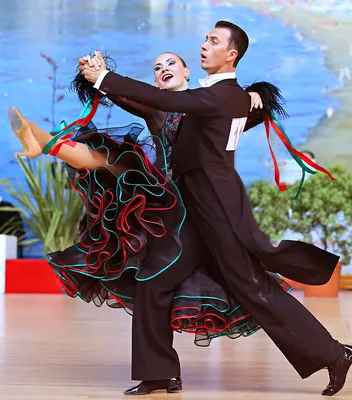 Спортивные бальные танцы в Минске,латиноамериканские, европейские танцы,  вальс, танго, ча-ча-ча, румба, джайв