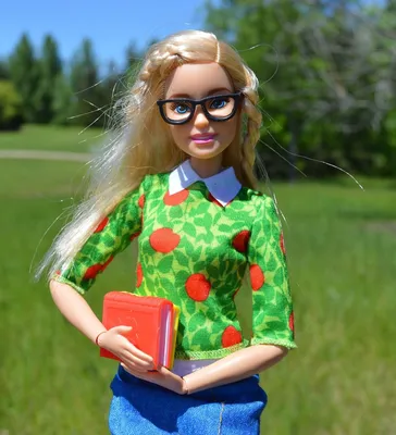 Барби носит Prada! Разбираем все наряды Марго Робби в промотуре — Статьи на  Кинопоиске