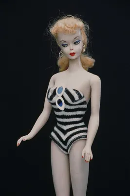 Набор игровой Barbie Спортивная карьера Барби-тренер по фигурному катанию  FXP38 купить по цене 12090 ₸ в интернет-магазине Детский мир