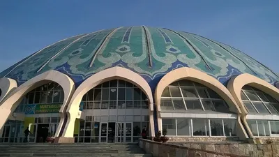 Базар Чорсу в Ташкенте: оживленная атмосфера на фото