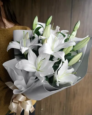 Купить Белая лилия с доставкой по Красноярску дешево от АураЦветов