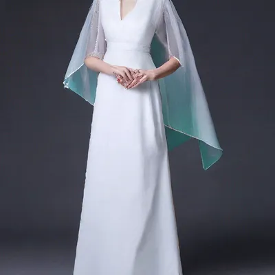 Простое прямое белое платье без …» — создано в Шедевруме