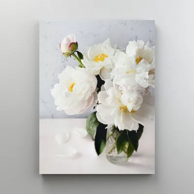 Интерьерная картина на холсте \"Белые пионы в вазе\" размер 75x100 см -  купить по низкой цене в интернет-магазине OZON (761630897)