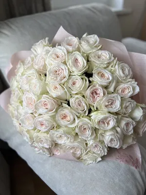 Элитные белые розы, артикул: 333090429, с доставкой в город Ярославль