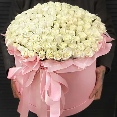 Заказать Белые розы в шляпной коробке за 9550 руб. в городе Орске -  «Цветочная лавка»