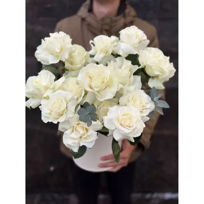 Artflower.kz | Композиция в коробке из белых и розовых роз - Купить с  доставкой в Алматы по лучшей цене
