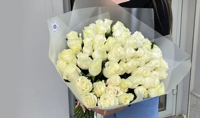 Заказать 51 белую розу сорта Мондиаль букет из 51 белой розы с доставкой по  Днепру | royal-flowers