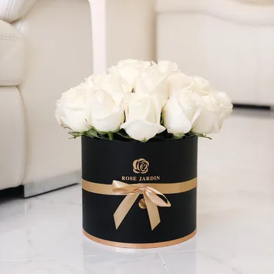 Белые розы купить в Москве с доставкой недорого | Цветочка