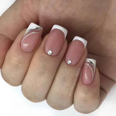 110+ This is a simple and cute design on the ring finger for white French  tips 2018 | Дизайнерские ногти, Ногти, Гвоздь