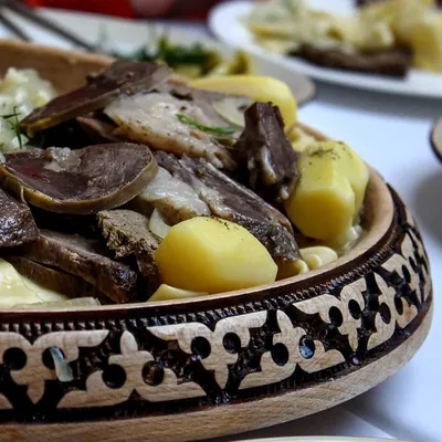 Бешбармак - классический, пошаговый рецепт по-казахски