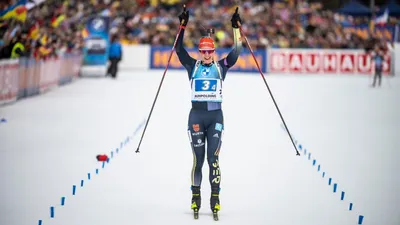 https://www.championat.com/biathlon/article-5390018-chempionat-rossii-po-biatlonu-2024-chajkovskij-supersprint-u-zhenschin-vyigrala-derbusheva-u-muzhchin-sensaciya.html