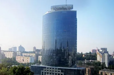 СМИ узнали, кому Фирташ продает бизнес-центр \"Парус\" в Киеве | УНИАН
