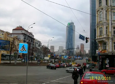 File:БЦ Парус Київ Центральний вхід.JPG - Wikipedia