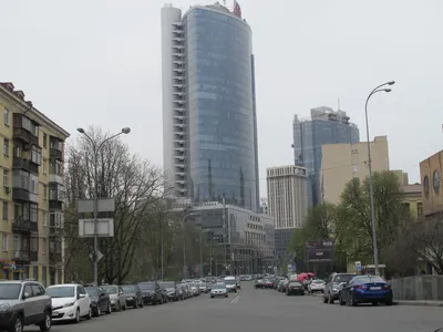 Киев, ул.Басейная, вид на бизнес-центр \"Парус\" | Киев | Фотопланета