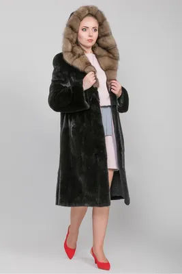 Выбрать шубу Blackglama в Дубае - Dubai Furs Shop