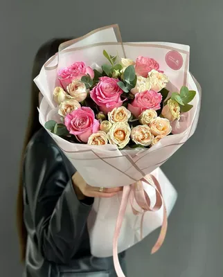 ᐉ Купить букет из 25 блестящих роз в оформлении в Актау с доставкой |  Интернет-магазин AktauZakazBuketov