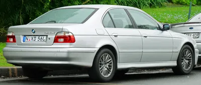 File:2000-2003 BMW 525i (E39) Executive sedan (2011-11-17).jpg - Wikipedia