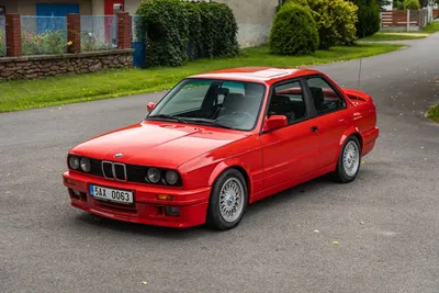 Is the E30 BMW 325i the Classic E30 You Really Want?