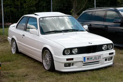 Beautiful Brown Bmw E30 Square Headlights Open Hood Stance Show – Stock  Editorial Photo © wirestock_creators #585710266