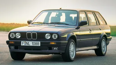 This E30 BMW 316i Looks Like an M3 Sedan