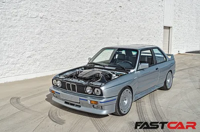 BMW E30 HOOD | Karbonius Composites