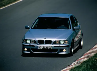 File:BMW M5 E39 (Blue).jpg - Wikipedia