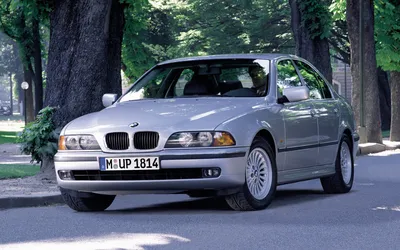 Bmw e39 hi-res stock photography and images - Alamy