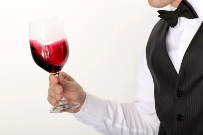 6 причин выпить бокал вина перед сном | Здоровье