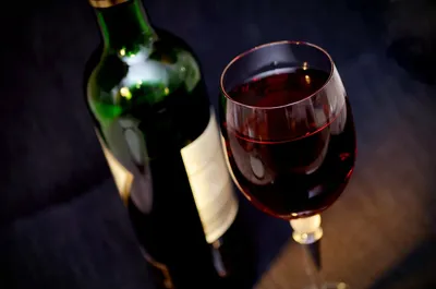 Бокалы для вина: виды рюмок и бокалов для алкоголя, из чего пьют белое  шампанское и красное вино