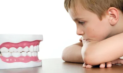 Однократное серебрение зубов защитило школьников от кариеса в 80% случаев