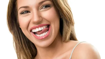 Почему зубы реагируют на сладкое: 11 важных причин
