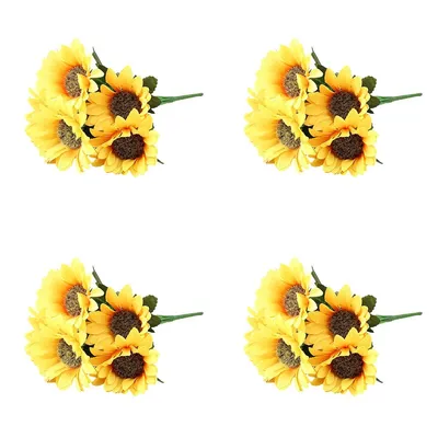 Большие цветы подсолнуха в солнечном свете. Желтые цветы на поле в Италии.  Концепция сельского хозяйства Стоковое Фото - изображение насчитывающей  померанцово, ферма: 190637134