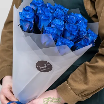 Большой букет синих роз» — создано в Шедевруме