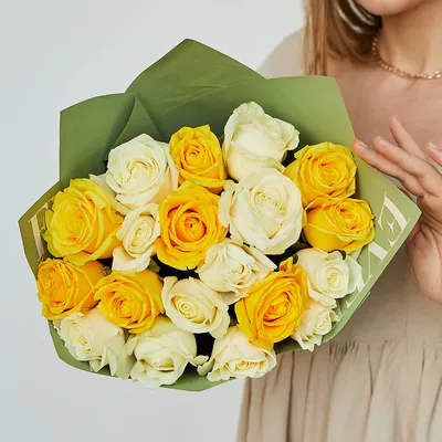 Заказать большой букет желтых роз FL-2555 купить - хорошая цена на большой  букет желтых роз с доставкой - FLORAN.com.ua