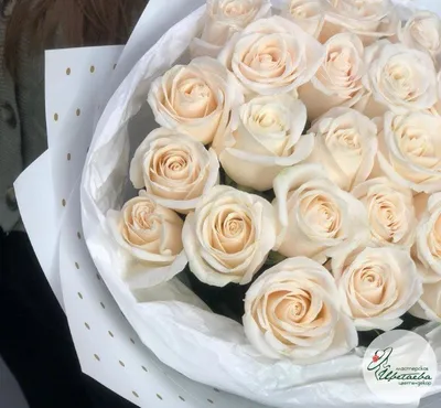 Большой букет желтых роз от интернет-магазина TopFlo! в Москве и МО