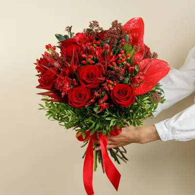 Букет 34 красные розы в корзине купить за 8 960 руб. с круглосуточной  доставкой | Мосцветторгком