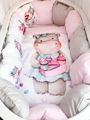 Комплект в кроватку для новорожденных с бортиками \"Ангел\" с кружевом и  рюшей от 7000 руб.