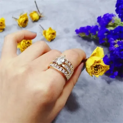 Дизайнерские обручальные кольца Cartier Love о-1102 купить в  Санкт-Петербурге по лучшей цене. Частная ювелирная мастерская