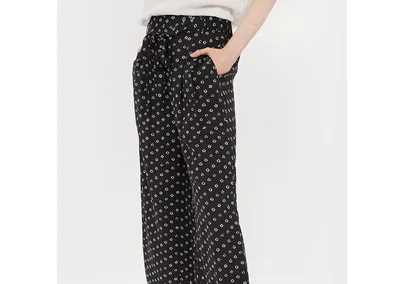 Модные женские брюки весна 2023 — обзор от BAON с фото