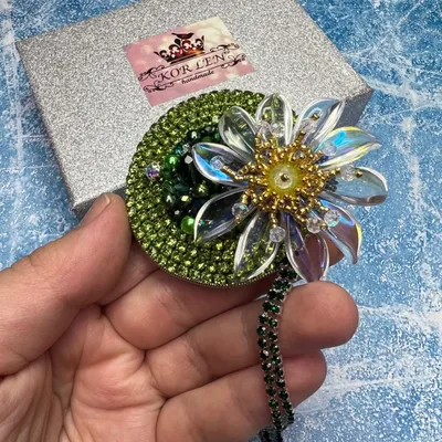 ORNAMENTS Брошь Лилия ажурная бижутерия