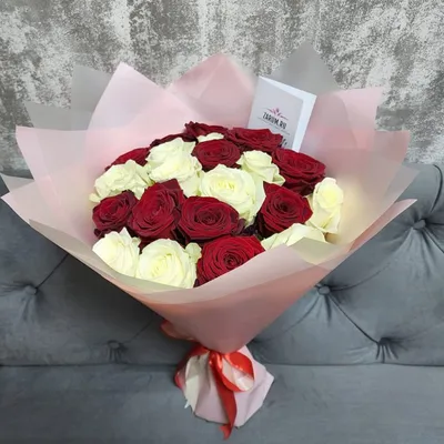 Artflower.kz | Букет из 19 красных роз - Купить с доставкой в Алматы по  лучшей цене