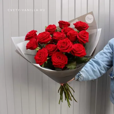 1️⃣ Букет из 19 красных роз – заказать с доставкой в Алматы