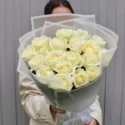Букет из 19 красных роз 40 см - купить в Москве по цене 2290 р - Magic  Flower
