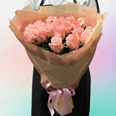 Свежих 19 красных роз по цене 4440 ₽ - купить в RoseMarkt с доставкой по  Санкт-Петербургу